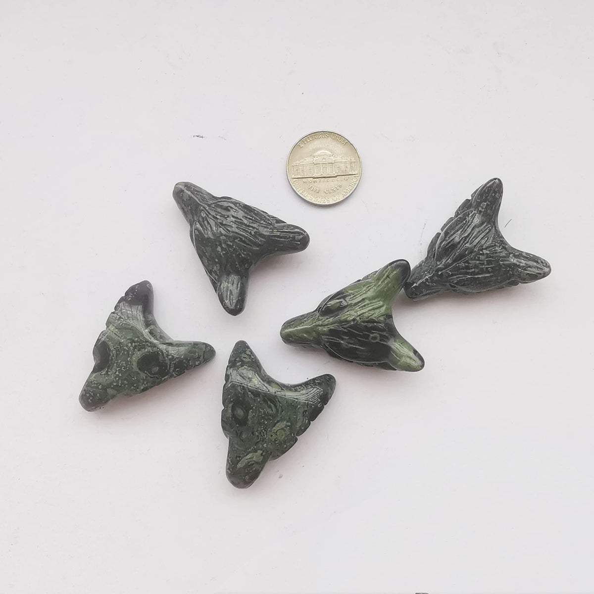 Bacatgem Natural Kambaba Jasper 1.37 inchs Wolf Head Pocket Crystals and Healing Stone Figurine,Haped DIY-Jewelry Pendant