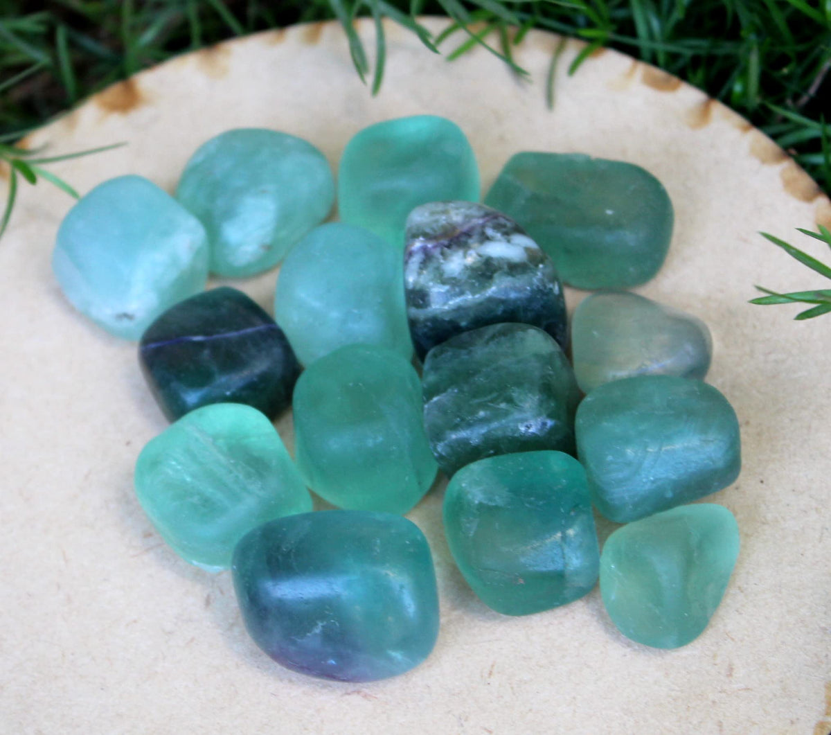 Jet Green Fluorite Tumbled Stone 100gm – Natural Healing Crystal for Focus, Clarity, Study Energy, Aura Cleansing & Positive Vibes – Polished Fluorite Pebbles for Home & Meditation