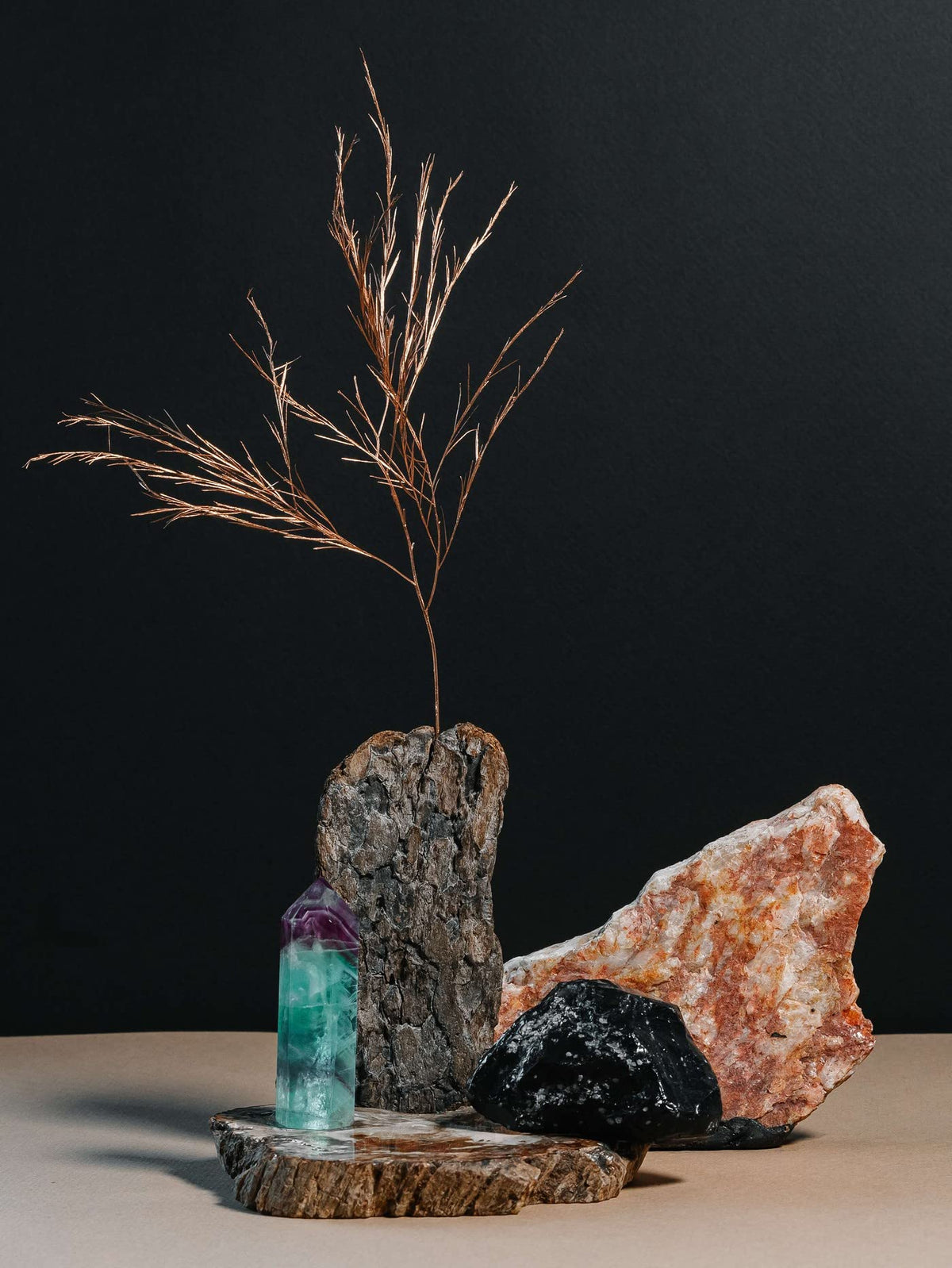 LAIDANLA Black Obsidian 2" Natural Rough Stones Crystal Large Raw Crystals Bulk Healing Gemstones for Reiki Healing Tumbling Fountain Rocks Wire Wrapping Decoration 4PCS 0.55lb