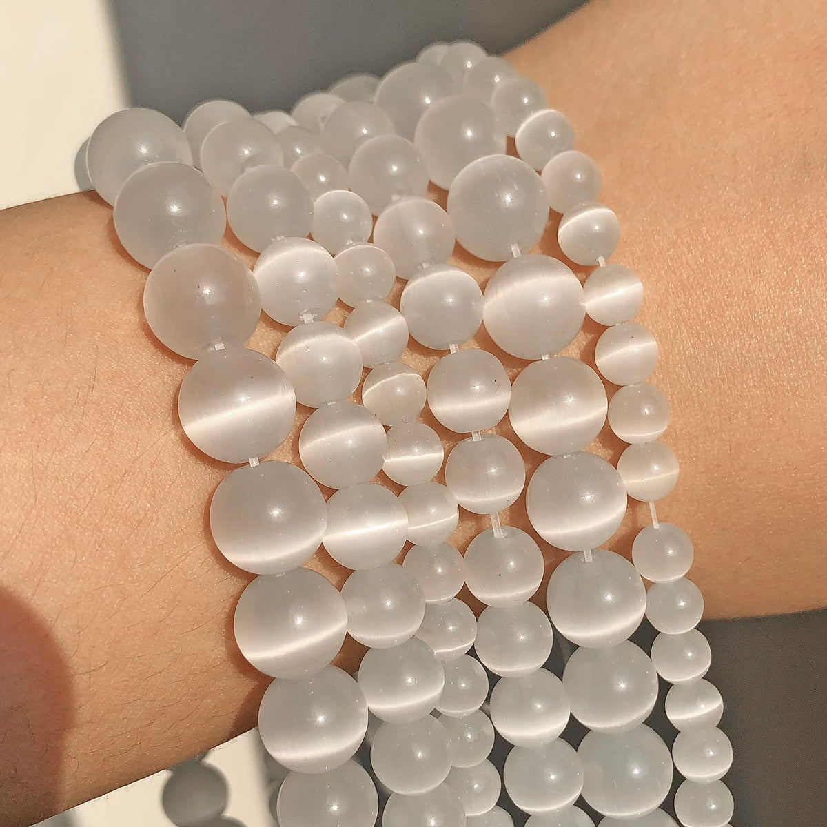 Yochus 45pcs White Cat Eye Stone Beads，8mm Healing Power Natural Stone Round Loose Beads for Jewelry Making Earring Necklace DIY Crafts