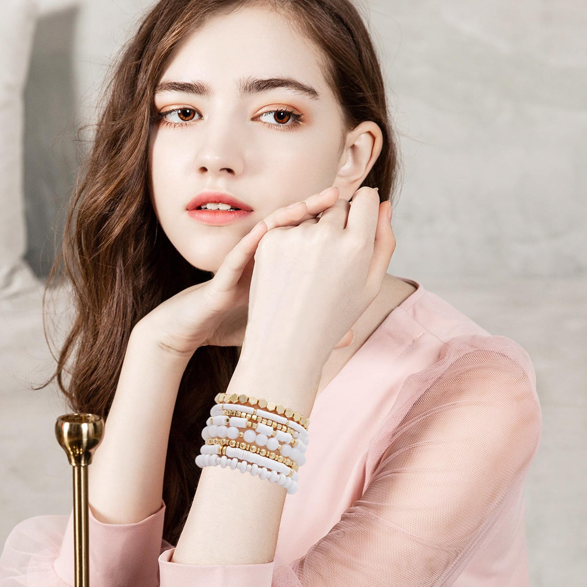 GOOJIDS White Surfer Heishi Clay Bead Bracelets for Women Bohemian Stackable Gold Plated Beaded Stretch Bracelets Elastic Layering Friendship White Bracelets Set Boho Jewelry