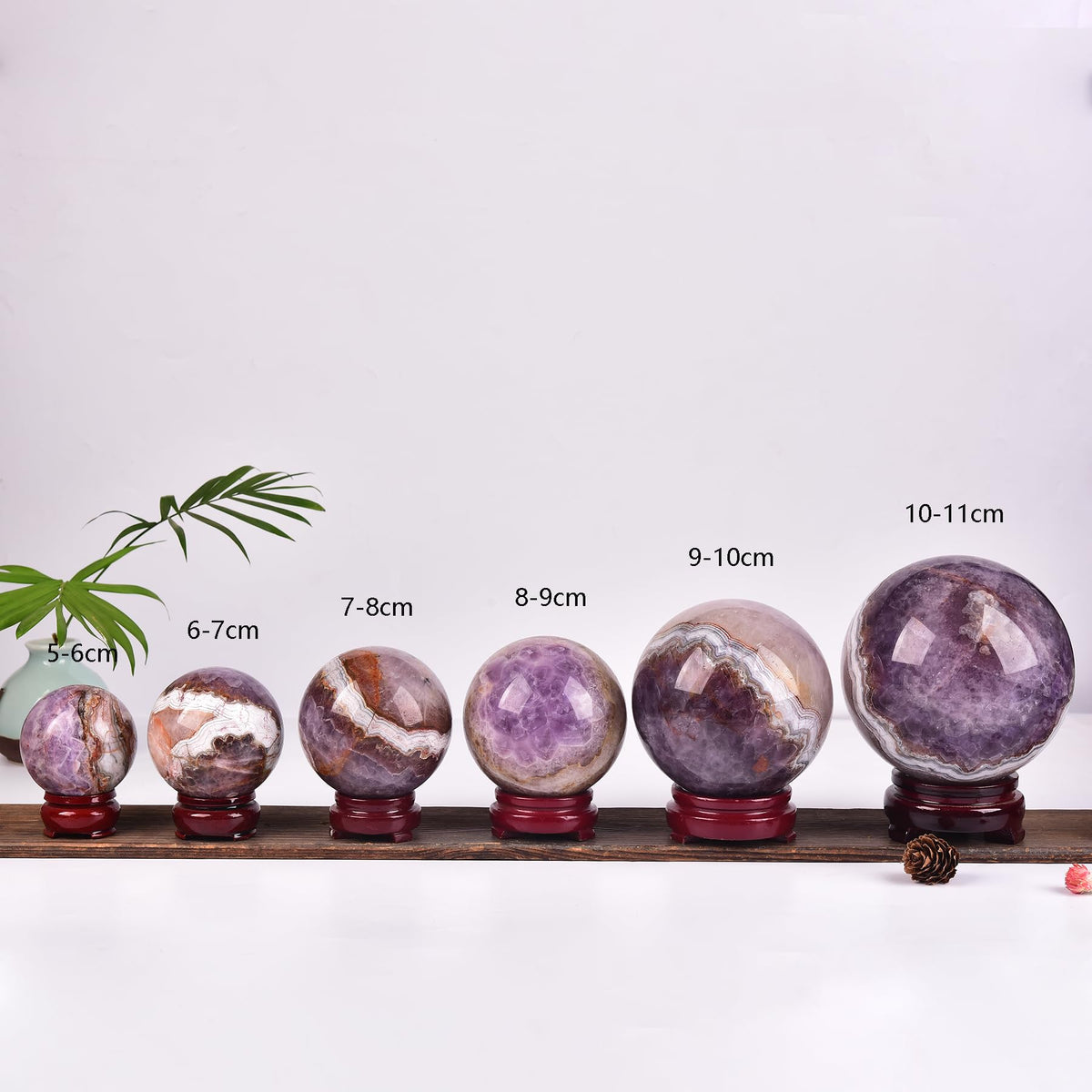 JIC Gem Natural Amethyst Agate Crystal Sphere with Wooden Stand Amethyst Decorative Crystal Gemstone Sphere for Meditation Feng Shui Witch-Style Decor Table 70-80mm