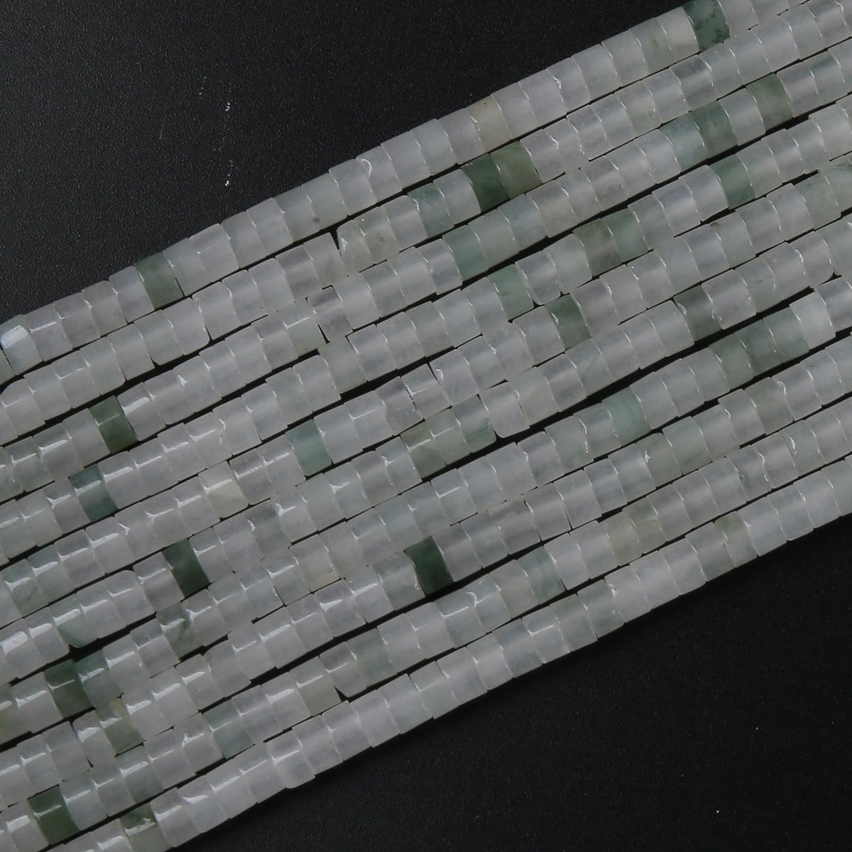 150pcs 2x4mm Natural Green Ice Jades Stone Tube Shape Beads Loose Flat Round Cylinder Flat Spacer Green Stone Beads for Bracelet Earrings Jewelry Making