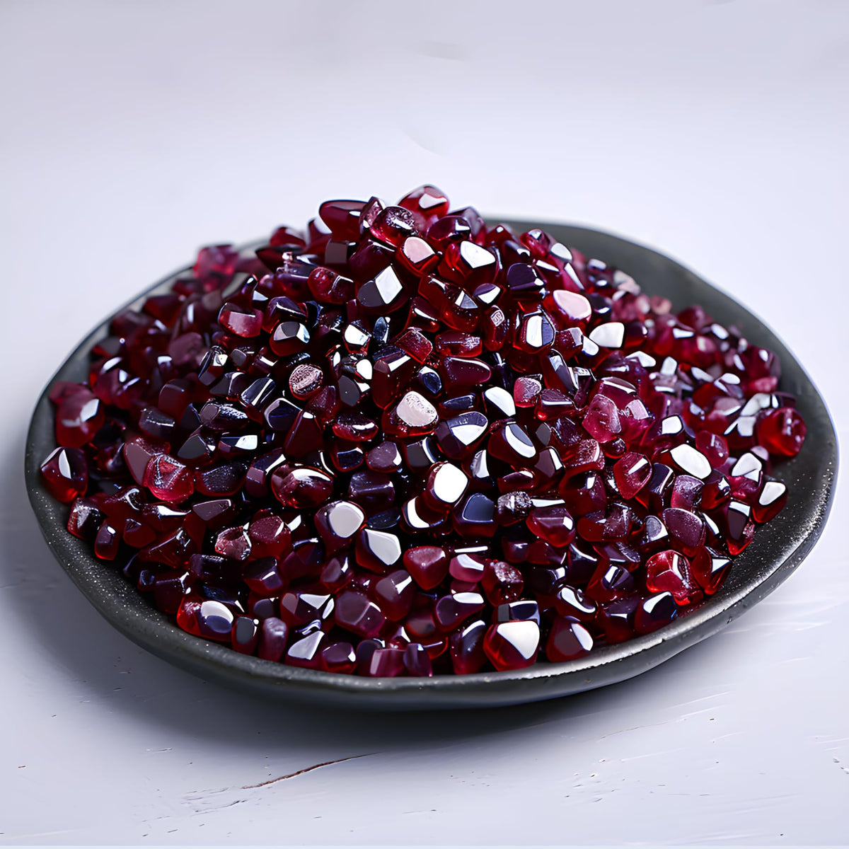SigMntun Polished Garnet Crystal Chips 200 Pcs - 0.3" 10 oz Tumbled Stone Chips Crushed Sea Glass Stones Healing Reiki Crystal Jewelry Making Home Decoration