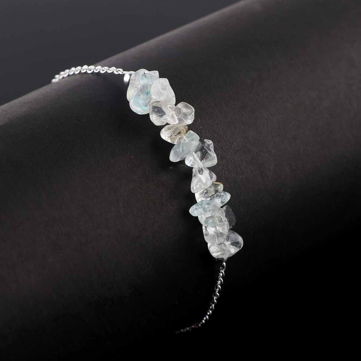 Gemimpression Handmade Clear Quartz Chips Bar Bracelet – Natural Energy Healing Crystals – Silver Plated Adjustable 8 Inch Chain – Christmas Gift