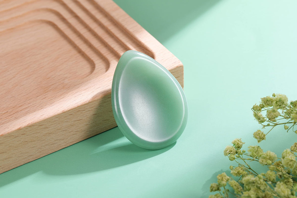 CrystalTears Green Aventurine Crystal Worry Stone Thumble Polished Healing Crystals Pocket Palm Stone Thumb Worry Stones for Anxiety Stress Relief Crystal Therapy