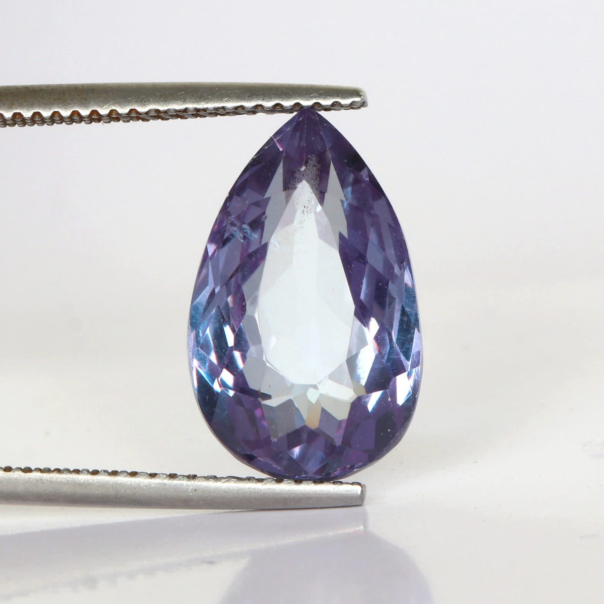 REAL-GEMS Natural Color Change Alexandrite Loose Gemstone 6.00 Carat Pear Cut Stone for Jewelry Making and Collection