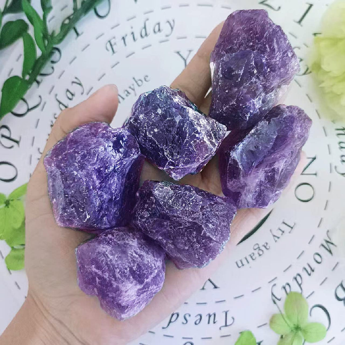 ZHIYUXI 2" Amethyst Crystal Rocks Natural Crystals and Healing Stones Large Crystals Rocks for Tumbling Raw Stones Witchcraft Wire Wrapping Fountain Rocks Cabbing Room Decor 4Pcs
