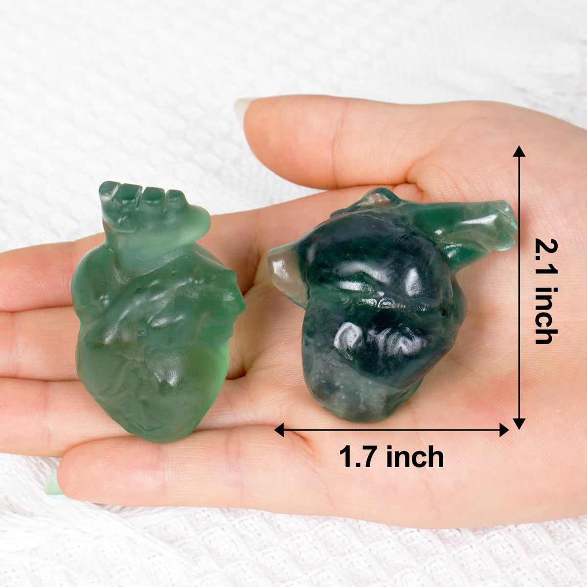 QLRSUXN Fluorite Heart Crystal Figurines, 2.1 Inch Crystal Heart Love Statue for Home Decor, Meditation and Stress Relief, Hand Carved Natural Healing Stone Cardiac Sculpture Spiritual Gift for Women