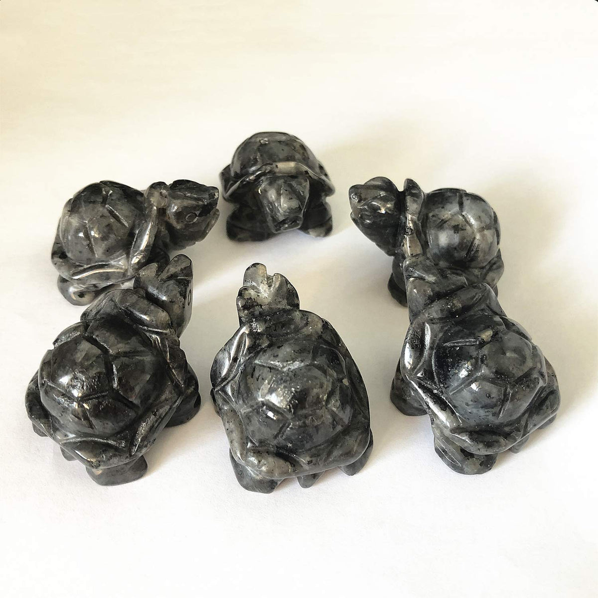 Gemgogo 2 Pcs Black Labradorite Crystals and Healing Stones Tortoise, 1.5 Inches Reiki Pocket Gemstone Figurines Room Decor Gemstone