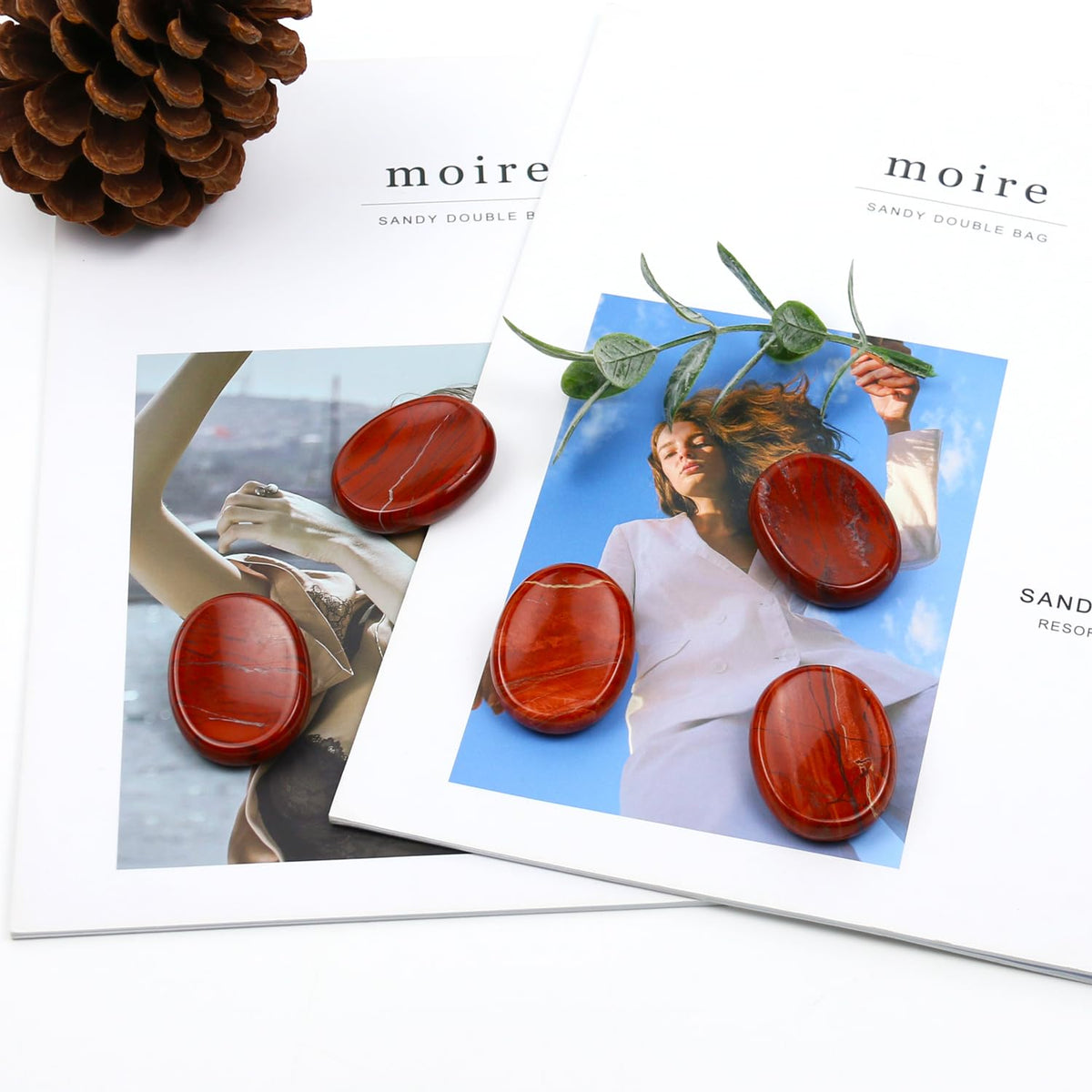 Nvzi Worry Stones Red Jasper Crystals, Chakra Crystals and Healing Stones, Oval Palm Stone, Thumb Stone, Crystals for Beginners, Spiritual Gifts for Women, Meditation Accessories (1PCS)