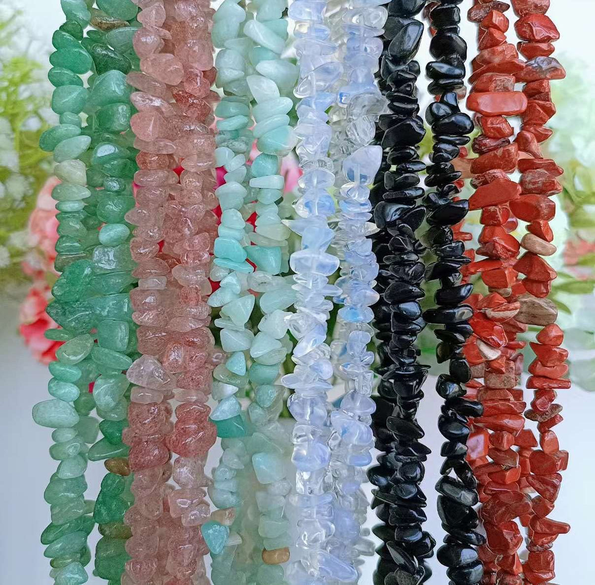LAIDANLA White Opalite 400pcs Natural Chip Stone Beads 5-8mm Healing Crystal Irregular Gemstones Drilled DIY Loose Rocks Bead Crystal for Bracelet Earrings Necklace Jewelry Making Crafting