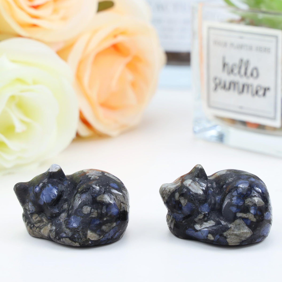 QINJIEJIE Blue Labradorite Cat Crystal Natural Healing Stone Sleeping Cat Statue Stone Figurine 1.6''Carved Polished Gemstones Decors Office Room Home Desk Decoration for Men Women Lovers