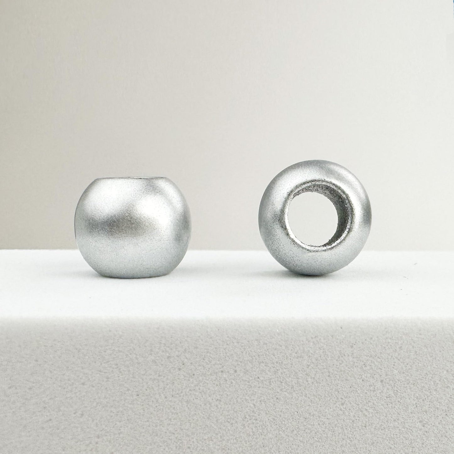 300 Acrylic Large Hole Beads for Crafts 10mm x 12mm Acrylic Barrel Beads with 5.7mm Large Hole, Matte Silver