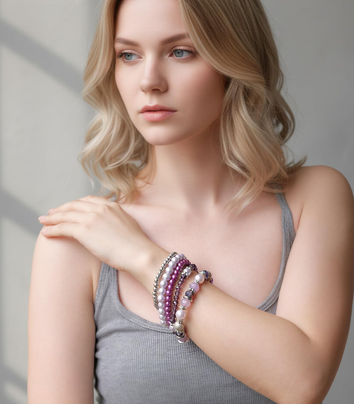 Noessla Beaded Pearl Stretch Bracelet Silver Stackable Crystal Beads Bracelets Trendy Costume Jewelry Mothers Day Gifts for Women(Purple)