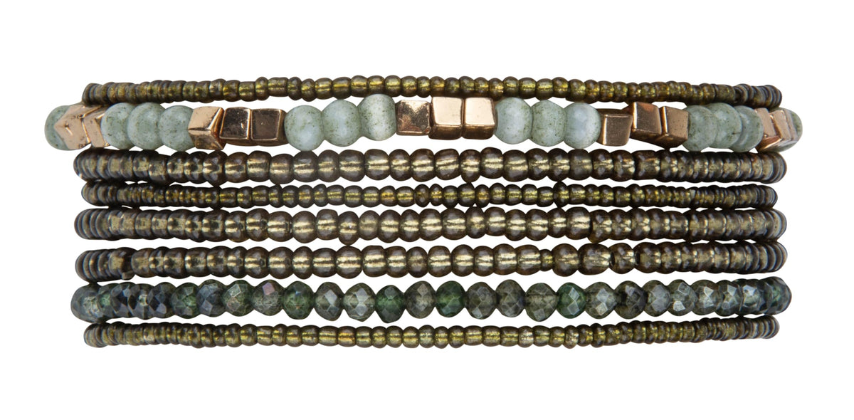 SPUNKYsoul Olivia 8 Piece Boho Bracelet Set for Women, Layered Stretch Beaded Bracelet Stack, Green Stone Seed Bead Bracelets with Gold Accents, Bohemian Stackable Jewelry Gift (Green Gold)