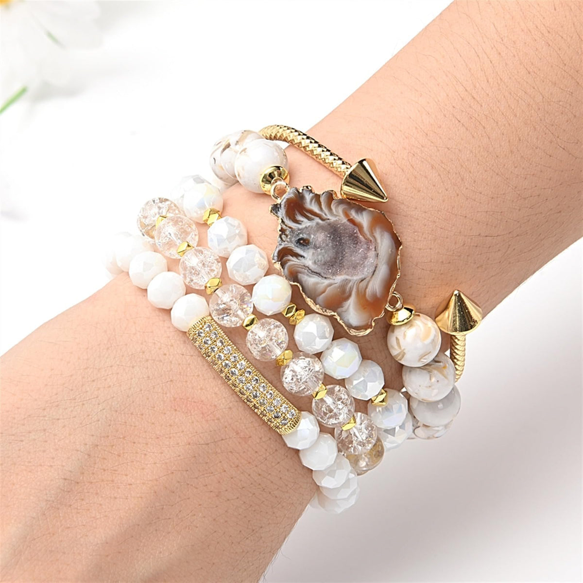 BOPOW 5PCS Beaded Bracelets/Bangle for Women, Multilayered Stackable Elastic Natural Howlite Agate Crystal Stones Bracelets Set Handmade Boho Jewelry Gift for Women