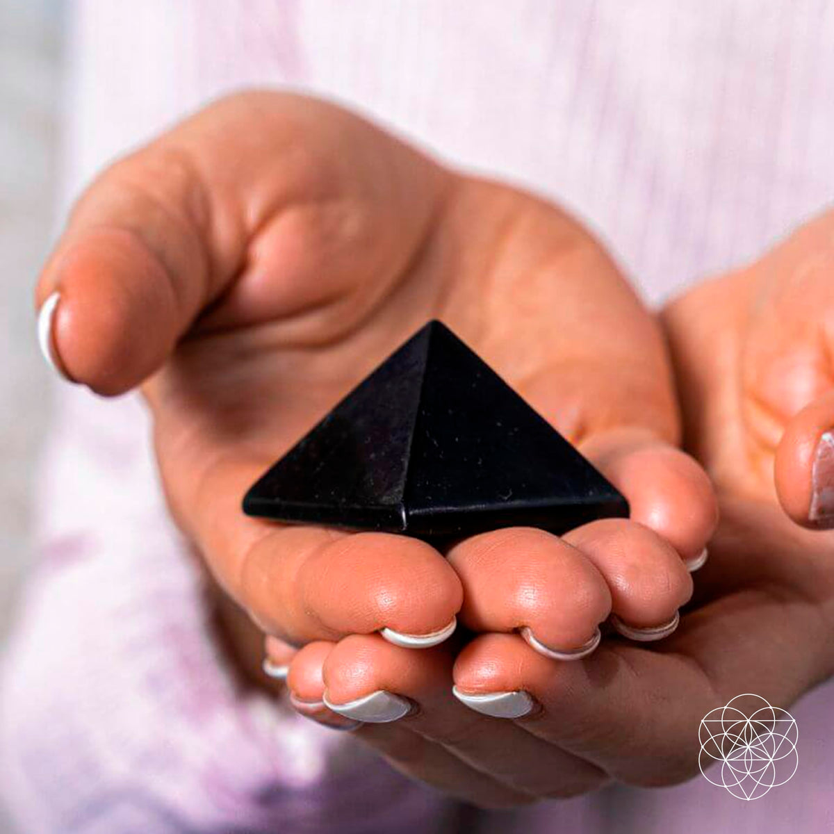 Conscious Items Shungite Pyramid, Anti-Negativity Healing Crystal Pyramids, Genuine Crystals for Balance, Calm & Positive Spaces, Healing Stone Gifts for Women & Men