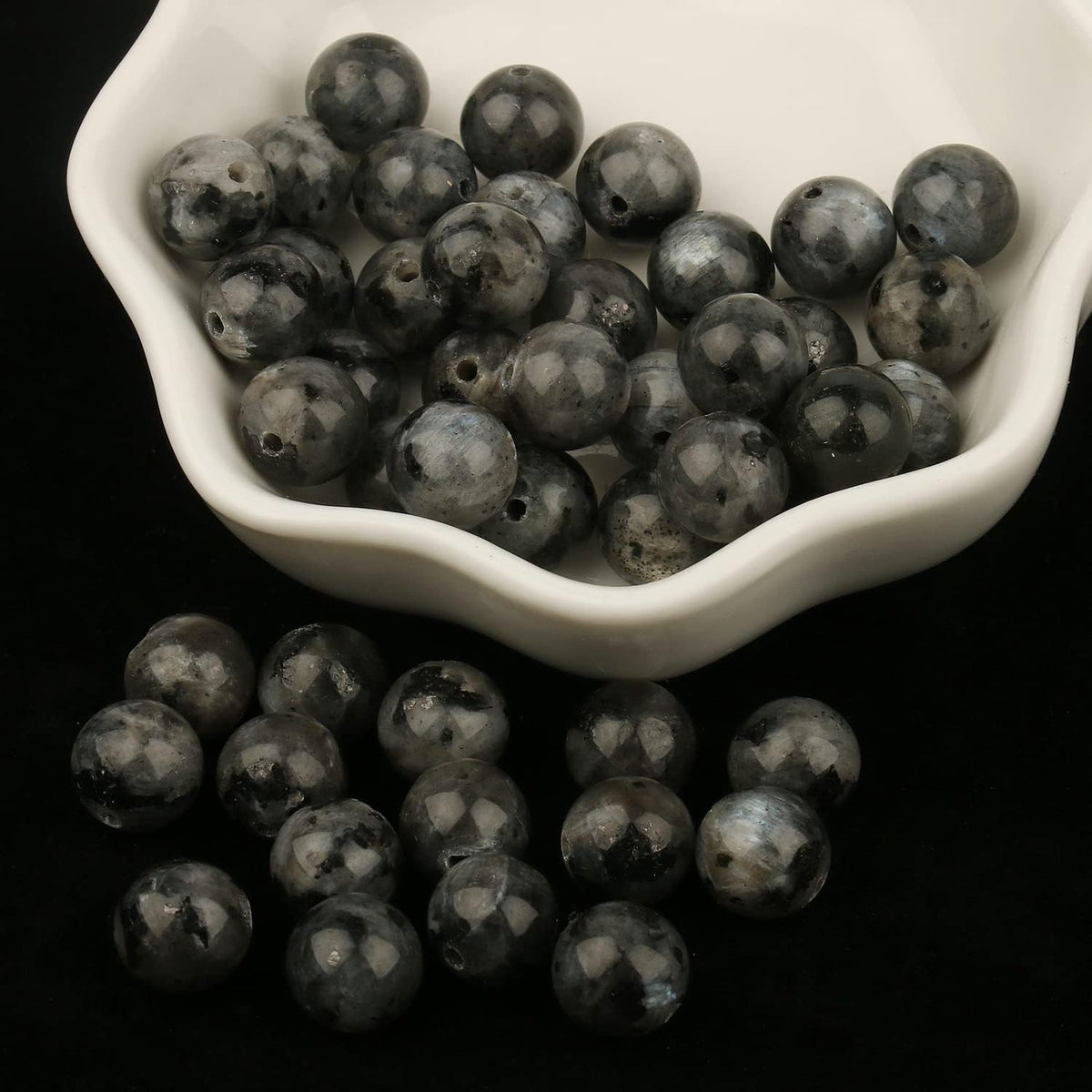 Yochus 60pcs Polish Black Larvikite Beads，6mm Healing Power Natural Stone Smooth Round Loose Gemstone Beads for Jewelry Making Earring Necklace DIY Crafts
