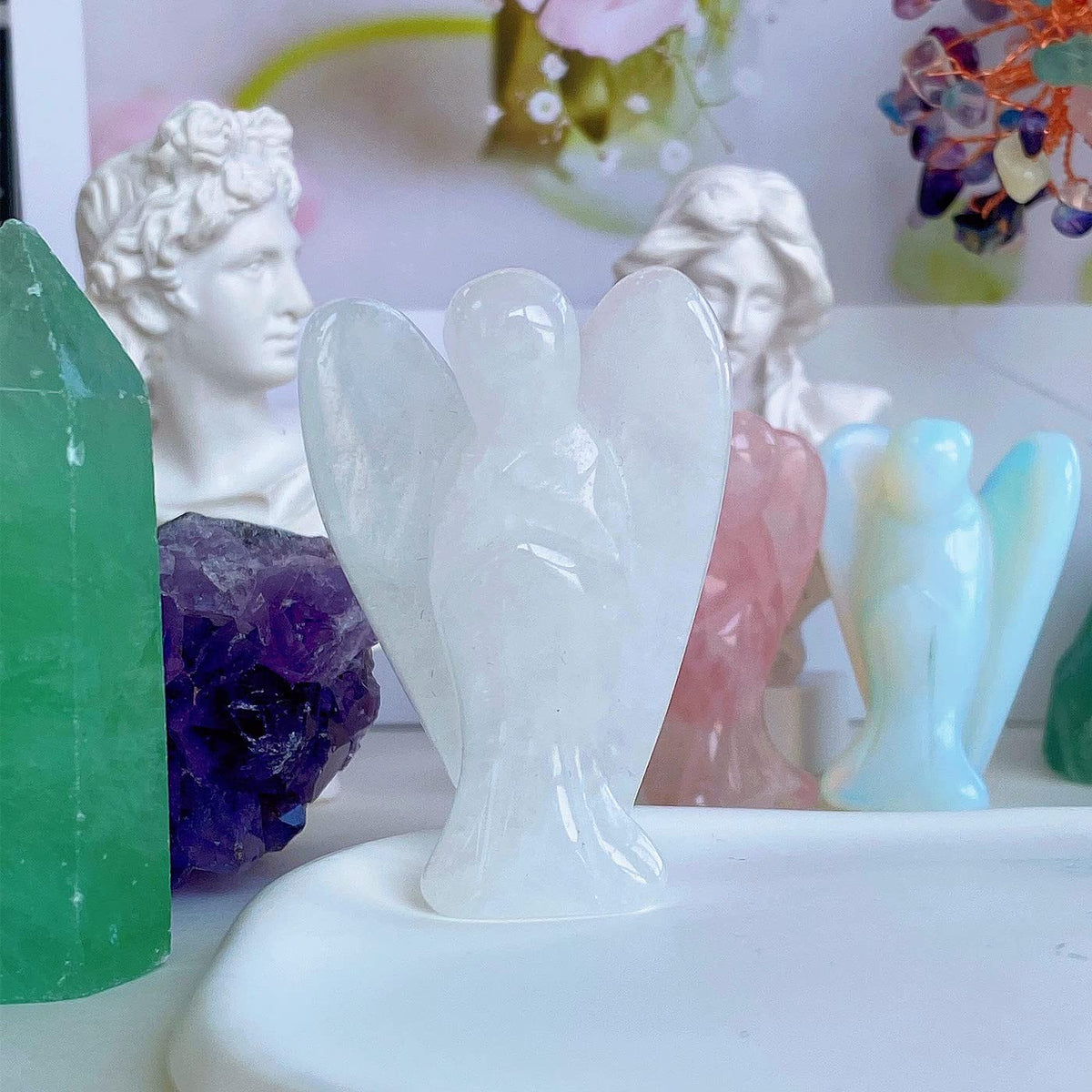 QINJIEJIE Clear Crystal Guardian Angel Decor - Carved Pocket Polished Gemstone Statue - Peace Figurine for Spiritual Healing, Meditation, Protection - Gift for Angel Lovers