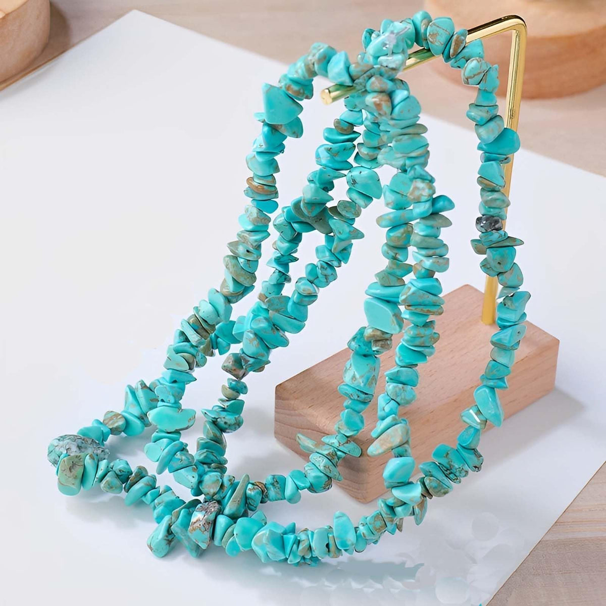 200pcs Natural Chip Stone Beads Gemstone Healing Crystal Loose Rocks Bead Irregular Glass Seed Charm Beads Drilled DIY for Jewelry Bracelet Necklace Earrings Making Crafting Supplies (Green, 5-8mm)
