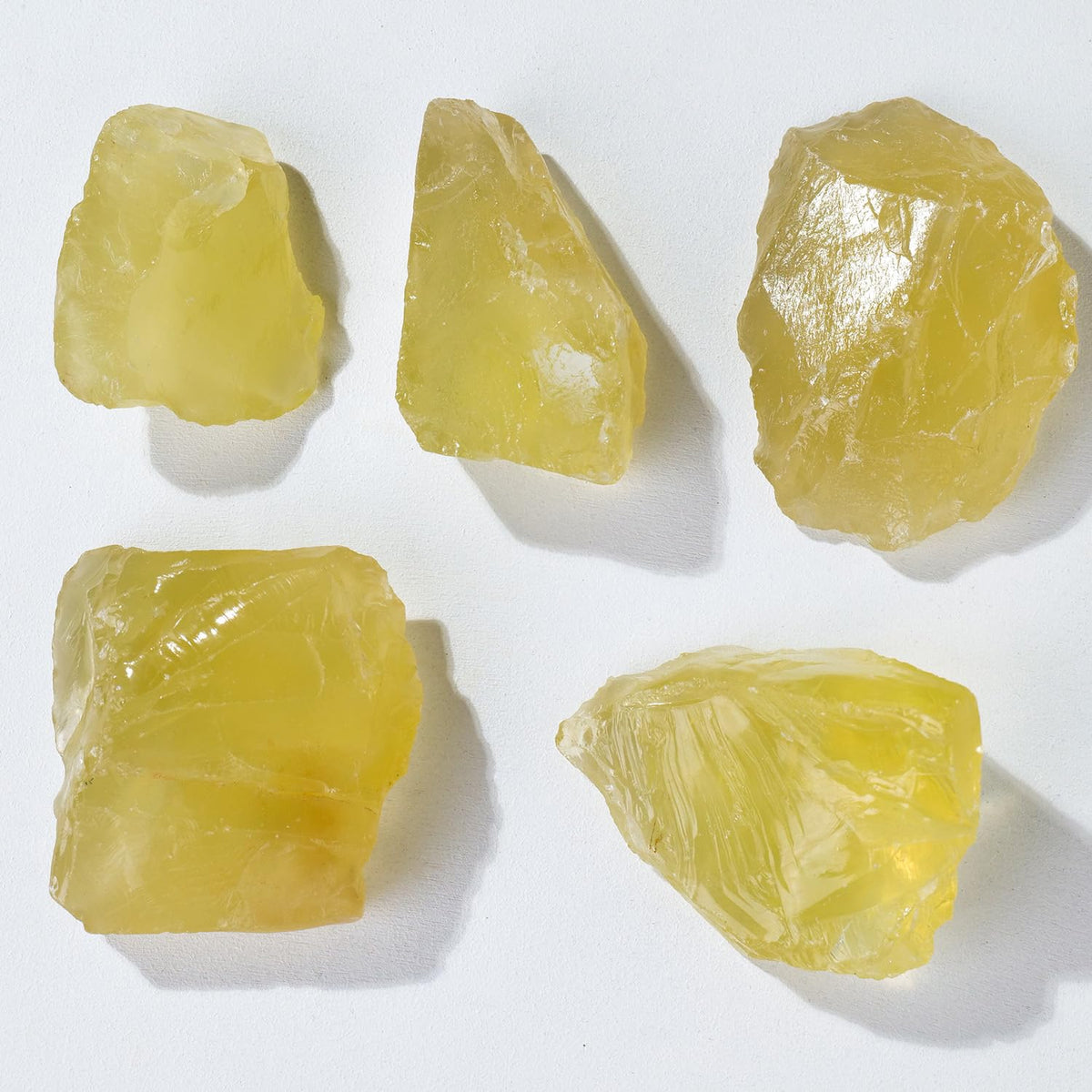 Apengshi Citrine Raw Crystals 2PCS Natural Rough Rocks Healing Crystal and Stones DIY Raw Stones Meditation Fountain Garden Home Decor