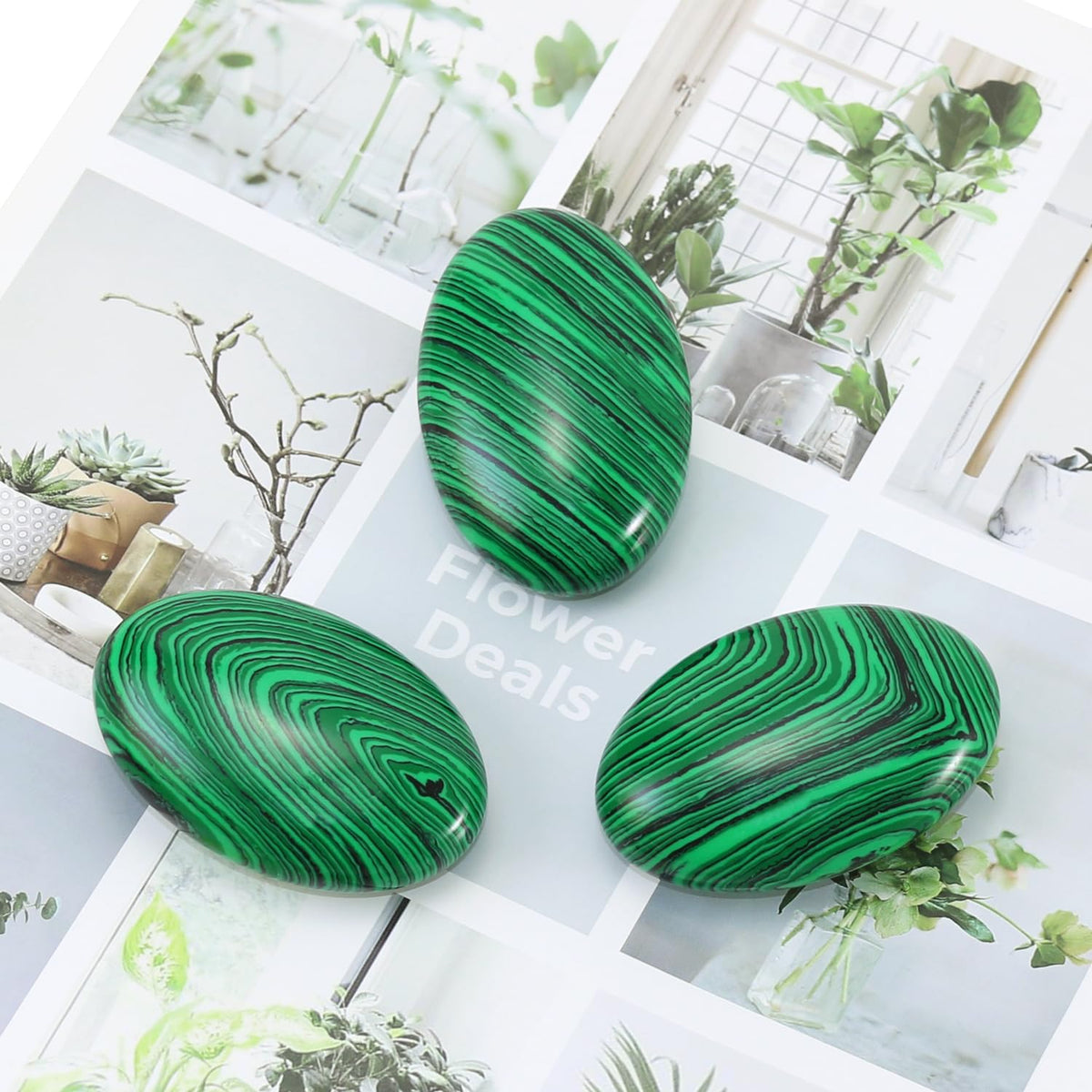 Nvzi Malachite Crystal Palm Stone, Worry Stones, Crystals and Healing Stones, Polished Rocks, Natural Gemstones, Chakra Stones for Healing Crystals Daily Use