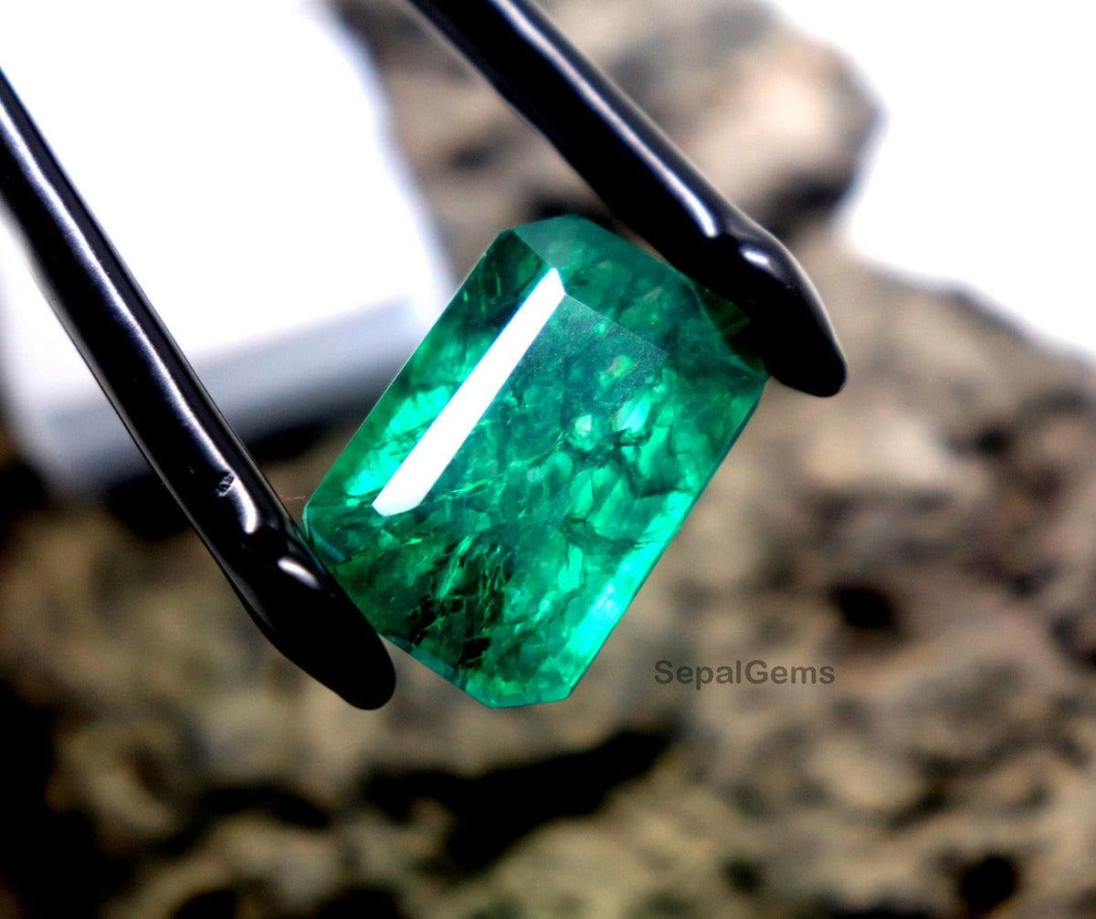 24CT Natural Green Emerald Gemstone - Emerald Cut Certified Loose Stone - Unheated, Untreated Natural Gems for Pendants, Engagement Rings, and Fine Jewelry Designs