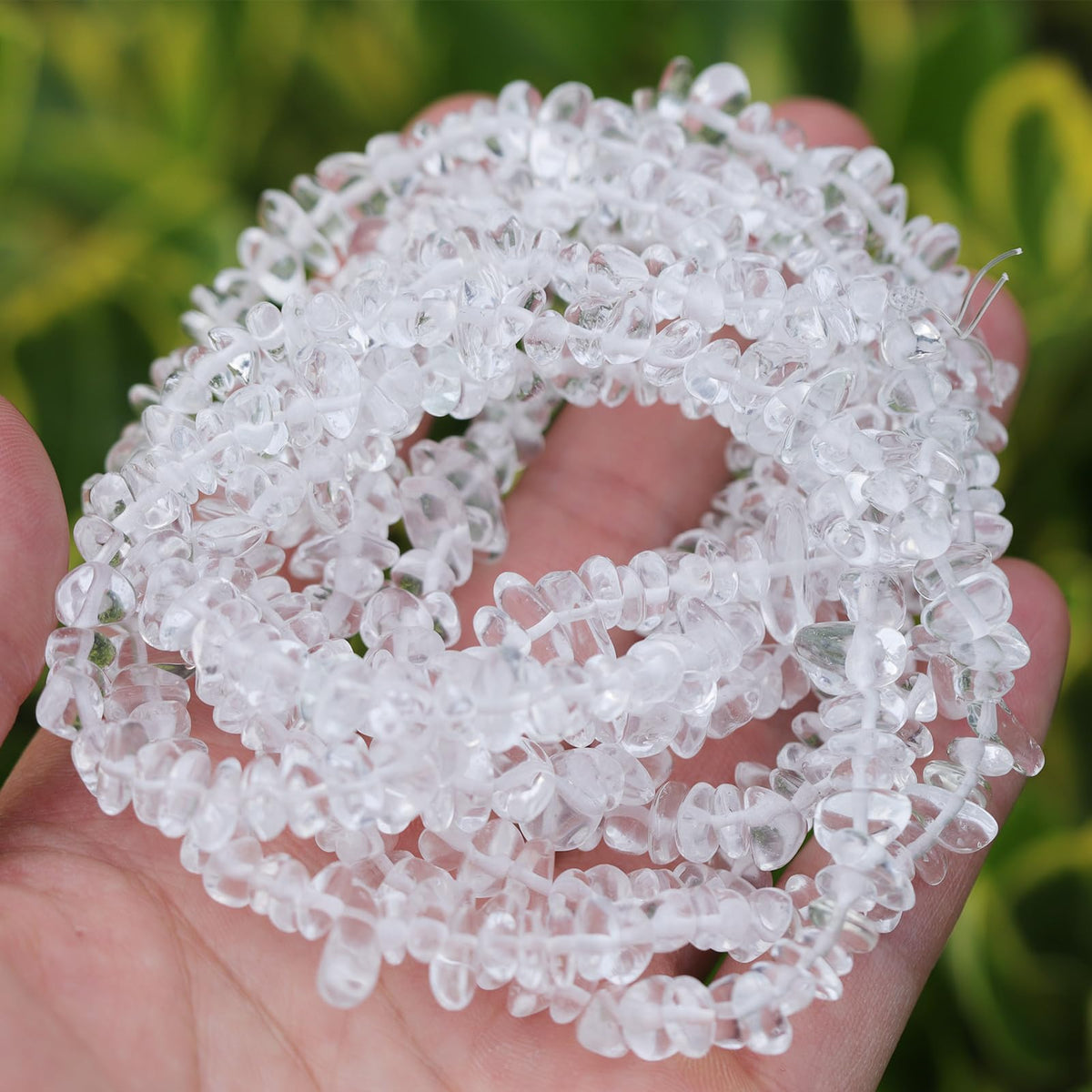 400pcs 5-8mm Clear Crystal Glass Chip Beads Irregular Pre Drilled Loose Beads for DIY Bracelet Necklace Pendant Jewelry Making Supplies
