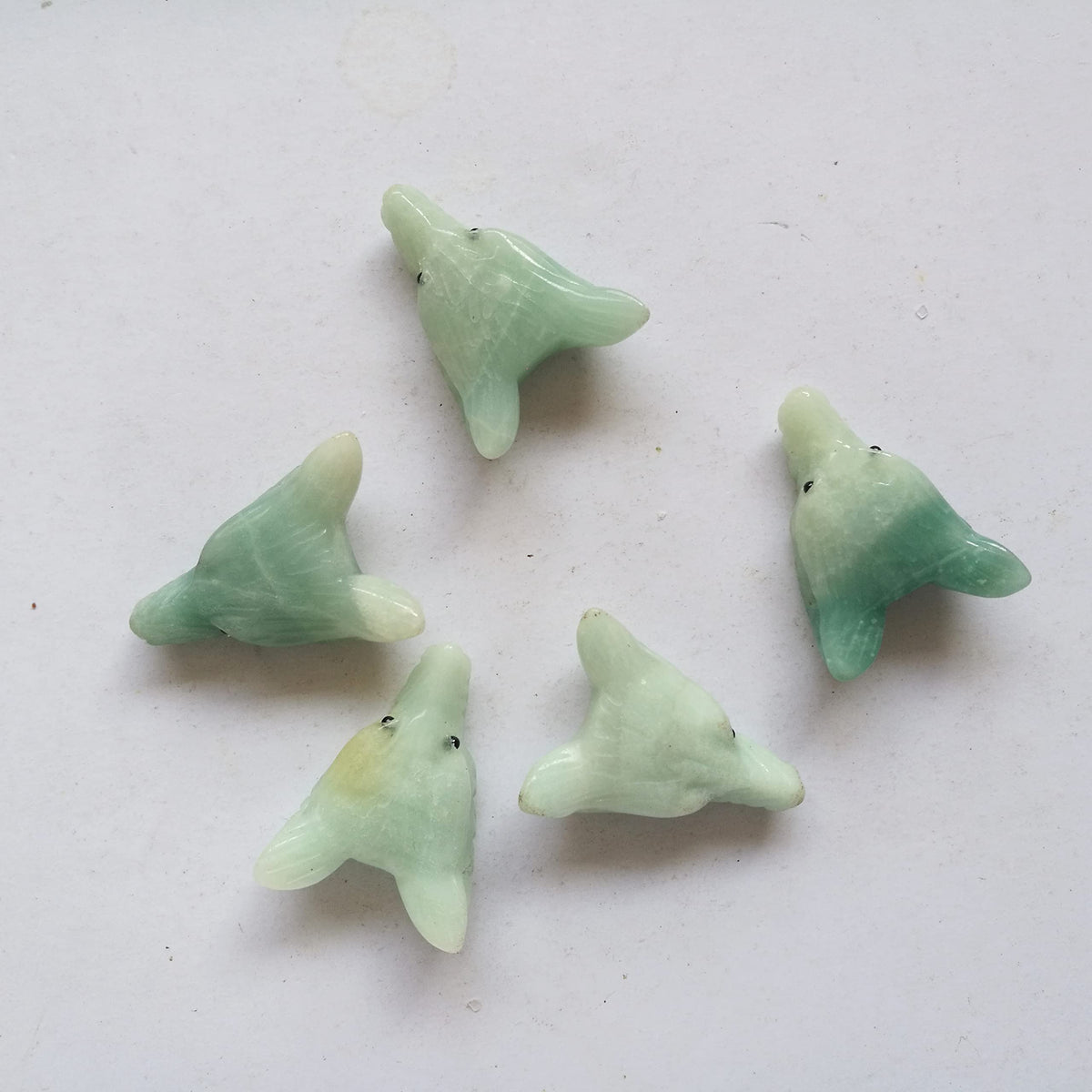 Bacatgem Natural Amazonite 1.37 inchs Wolf Head Pocket Crystals and Healing Stone Figurine,Haped DIY-Jewelry Pendant