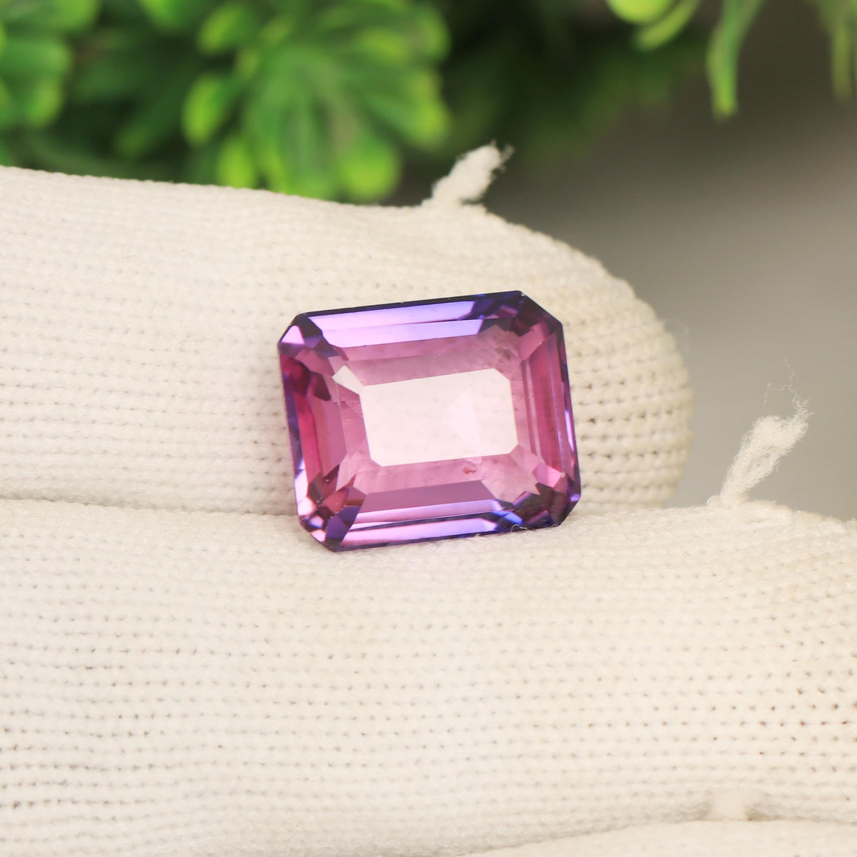 REAL-GEMS 14.4 Carat Natural Kunzite Emerald Shape Loose Gemstone for Jewelry Making