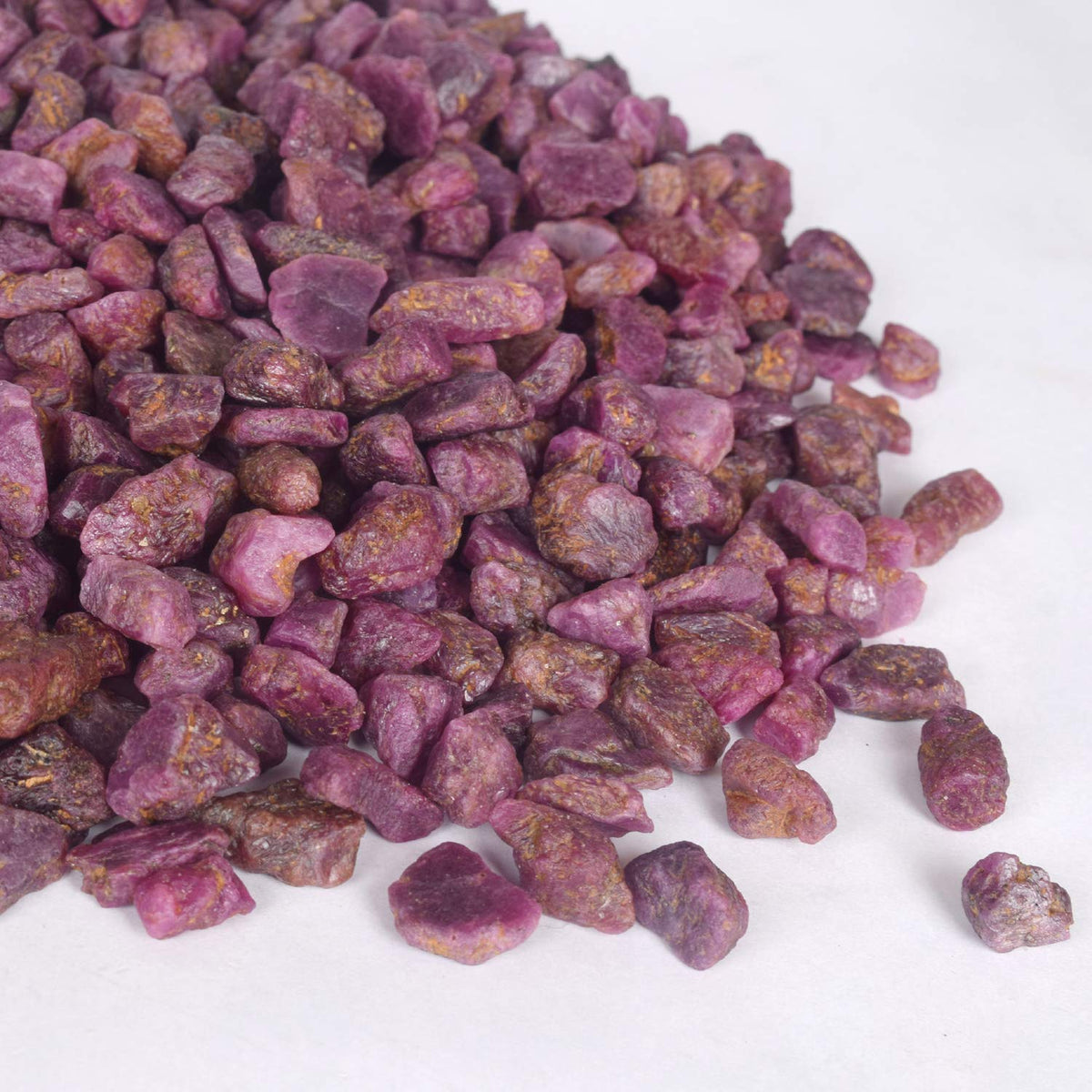 GEMHUB 100 Ct Star Ruby Rough Stones Set of 10 Pcs - Raw Rocks Perfect for Tumbling, Lapidary Polishing, Reiki, Crystal Healing and Craft Gemstone Beads