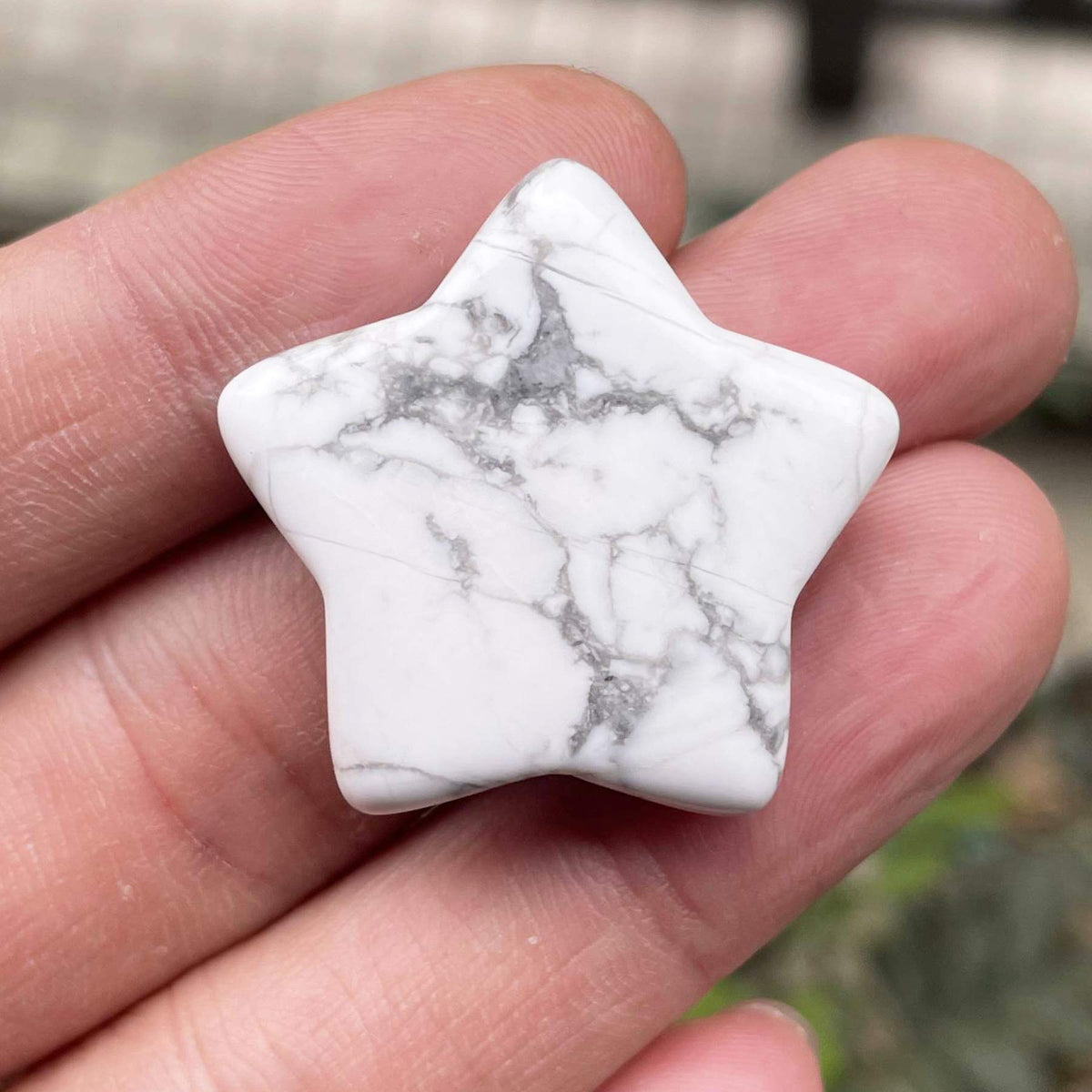 Fekuar White Howlite Turquoise Crystal Star Chakra Stones for Reiki Healing Yoga Balance Meditation Polished Mini Pocket Palm Stone 1 Inch (30mm)