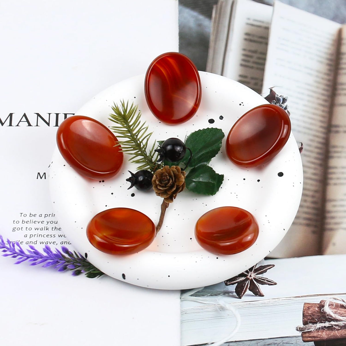 Nvzi Worry Stones Carnelian Crystal, Chakra Crystals and Healing Stones, Oval Palm Stone, Thumb Stone, Crystals for Beginners, Spiritual Gifts for Women, Meditation Accessories (1PCS)