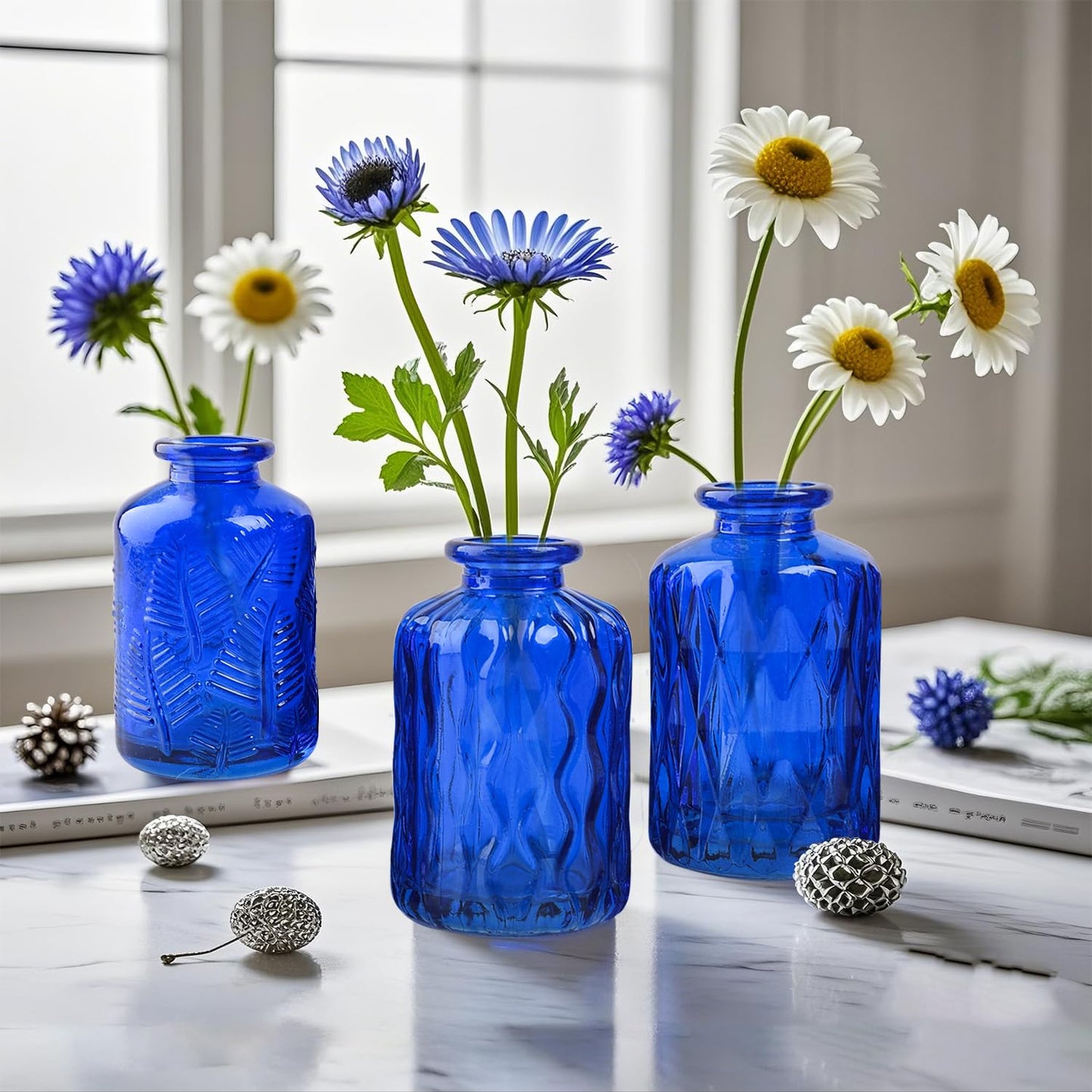 ELEGANTTIME Cobalt Blue Glass Bud Vase Small Flower Vase Mini Bottle with Cork Wire Handle Design for Deco Cafes, Office Table, Home and Garden(Set 5)