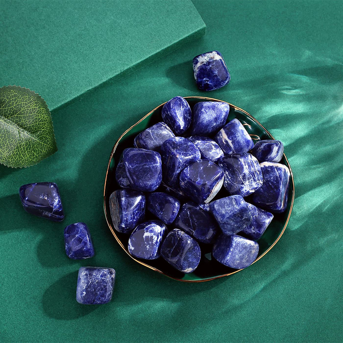 QINJIEJIE Lapis Lazuli Crystals Brazilian Polished Stone 0.6-1" Natural Irregular Stone Tumbled Reiki Healing Crystal for Succulents Plants Vase Filler Decoration Bulk 0.45 LBS