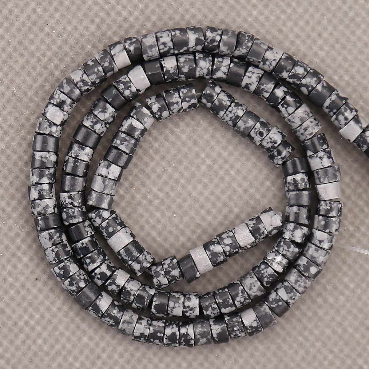 BONNY BOXX 150PCs Natural Black Imperial Jasper Spacer Beads, Loose Semi Precious Flat Round Gemstone Heishi Disc Stone Beads for Beading Jewelry Making 4mm*2mm