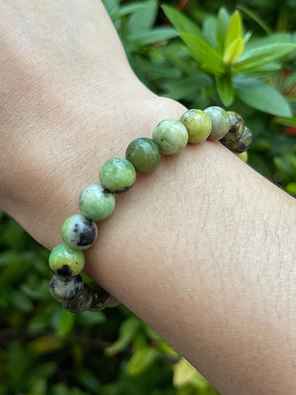 GAF TREASURES Chrysoprase Crystal Bead Bracelet 8mm, Genuine Chrysoprase Stretch Gemstone Bracelet, Healing Crystal Bracelet, Gift for Men & Women (1)