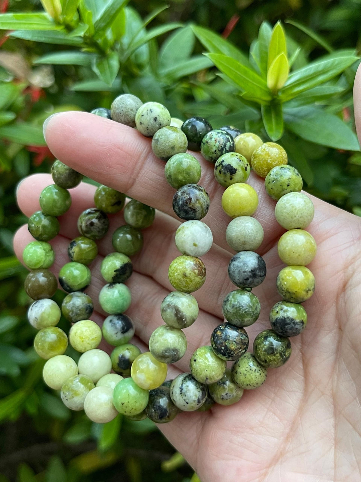 GAF TREASURES Chrysoprase Crystal Bead Bracelet 8mm, Genuine Chrysoprase Stretch Gemstone Bracelet, Healing Crystal Bracelet, Gift for Men & Women (1)