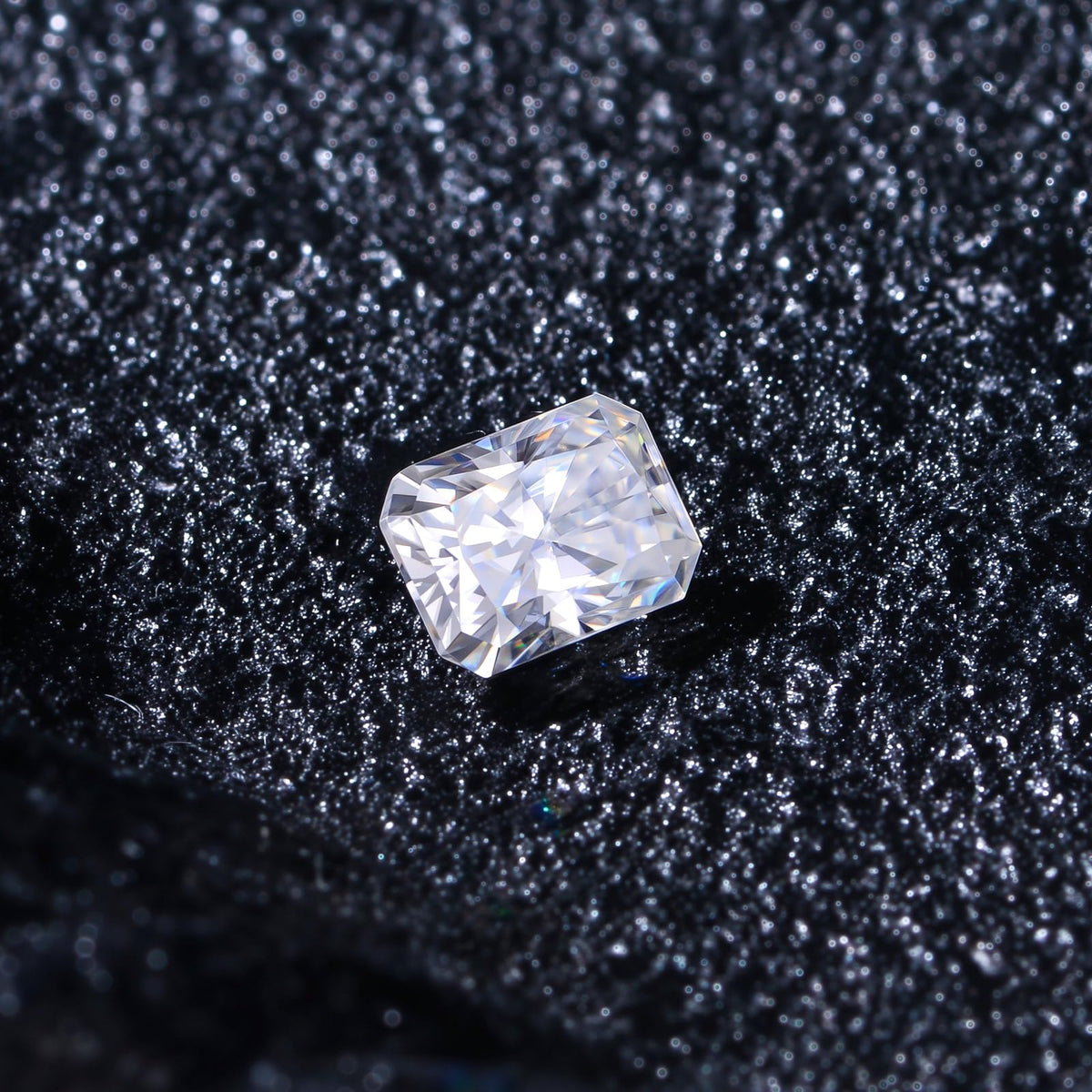 1-5 Carats Moissanite Loose Stone Lab Grown Synthetic Diamond Loose D Color Round/Oval/Heart/Princess/Cushion/Asscher/Pear/Marquise/Radiant/Emerald Cut Moissanite Loose Gem Stones for Ring Pendant Jewelry Making Gift (Radiant Cut, 1 Carats)