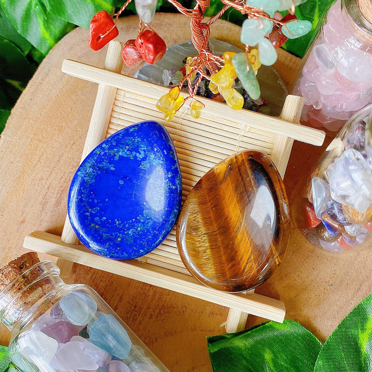 QINJIEJIE 2PCS Crystals Thumb Worry Stone for Anxiety Tiger's Eye Lapis Lazuli Healing Crystals Hand Carved Pocket Palm Gemstones Meditation Crystal Reiki Relax Stone Anxiety Relief Items