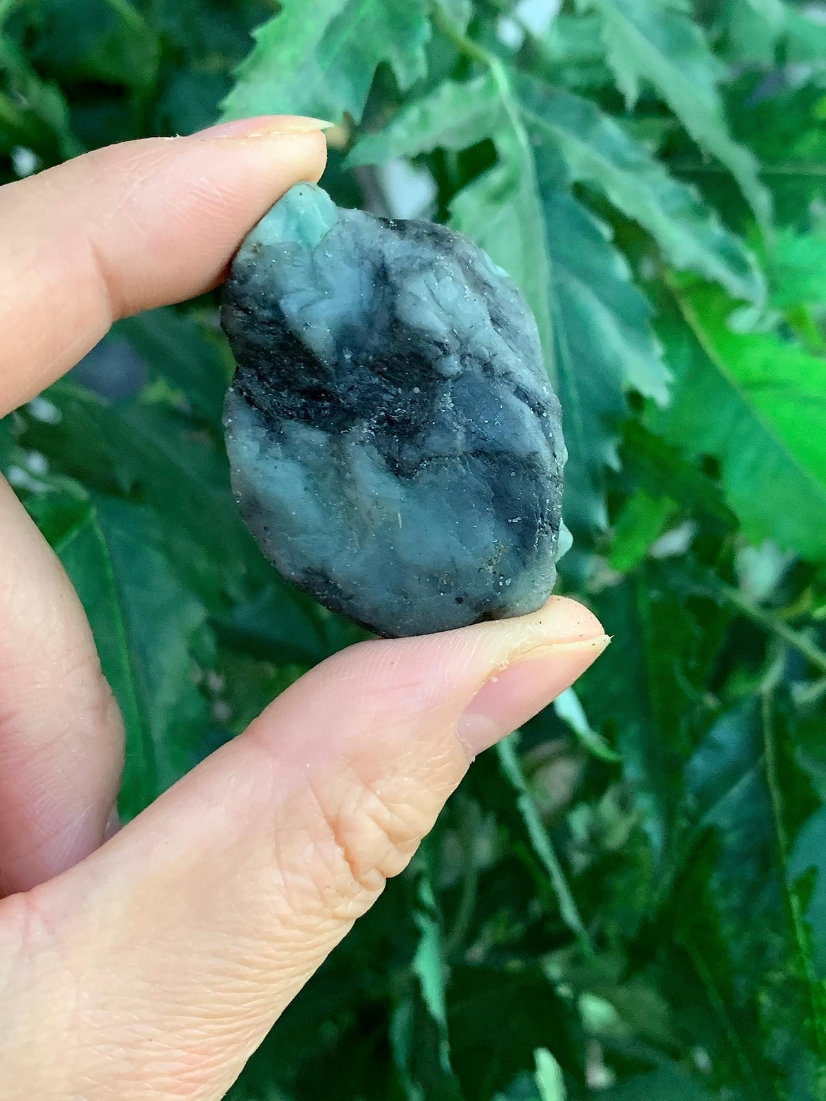 GAF TREASURES Wholesale Raw Emerald Crystals, Natural Emerald Stone, Rough Emerald Crystals, Emerald Rough, Healing Crystals (Emerald, 0.5 Pound)