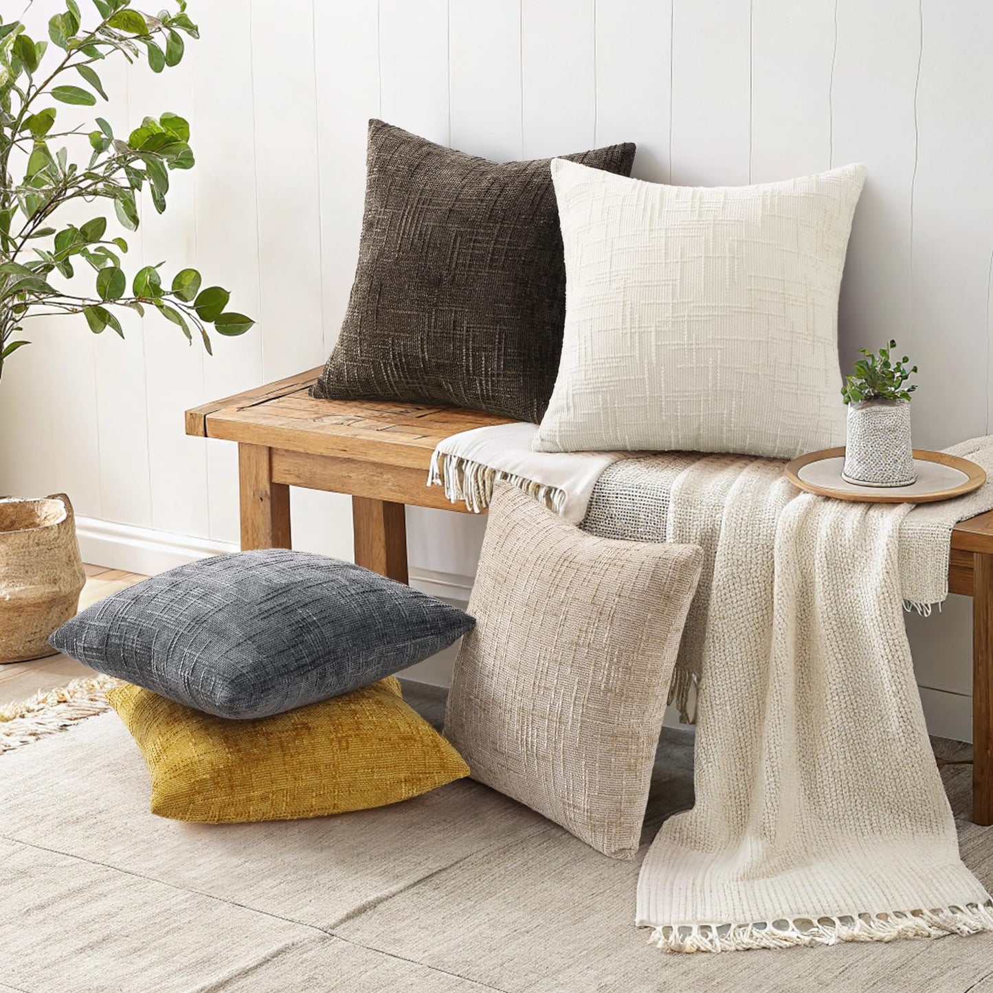 decorUhome Summer Cream White Chenille Throw Pillow Covers 18x18 Set of 2 Textured Cozy Slubby Couch Pillow Covers Modern Farmhouse Boho Decorative Pillow Cases for Bed Sofa Living Room
