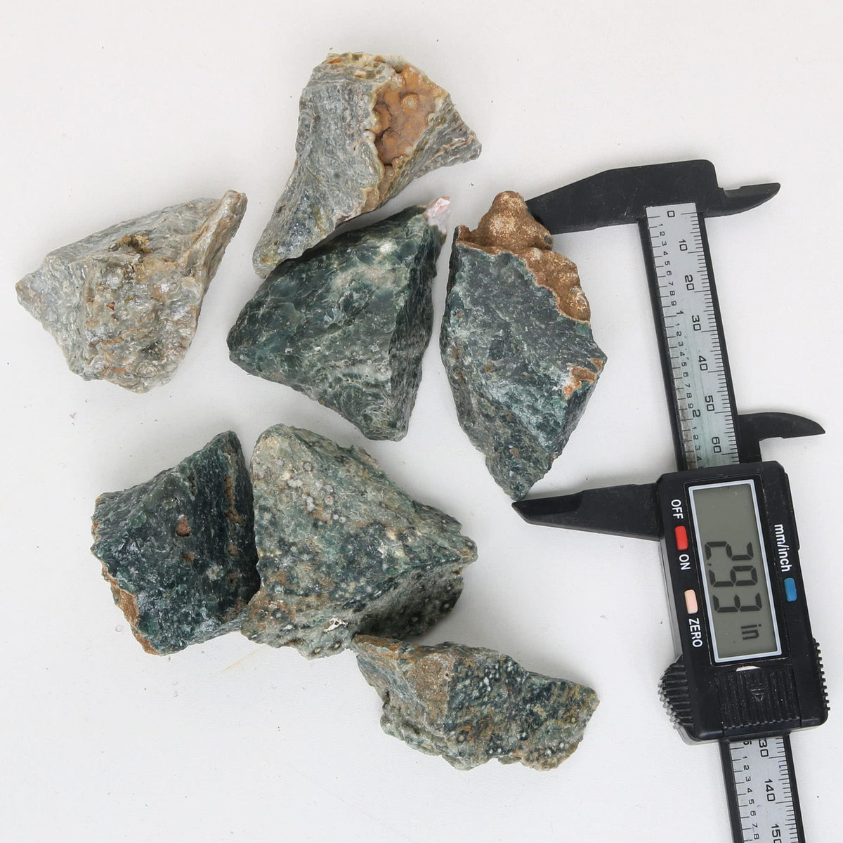 REAL-GEMS Natural Raw Healing Crystals Rough Stones for Tumbling, Cabbing, Polishing, Wire Wrapping, Wicca & Reiki Crystal Healing, Mix Gemstones,7 Chakra (Green Parenite)