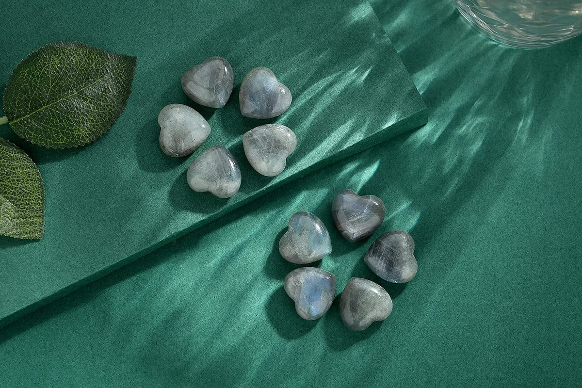 10 PCS Heart Labradorite Crystal Thicken Set Blue Black Polished Stones Palm Love Natural Healing Crystals Gemstones Reiki Energy Balancing Carved Palm Worry Stone Meditation Gift