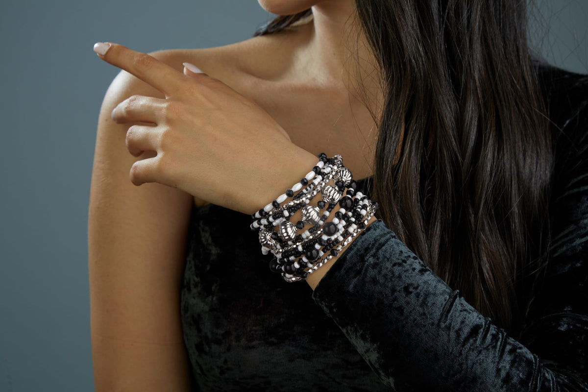 SPUNKYsoul stretch bracelet (White, Black & Silver)