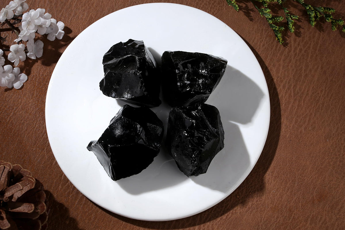 QINJIEJIE 2PCS Black Obsidian Raw Crystals 1.8-2.2" Natural Healing Stones Rough Crystal Rocks for Tumbling Cabbing Polishing Fountain Rocks Handmade DIY Decoration Gifts