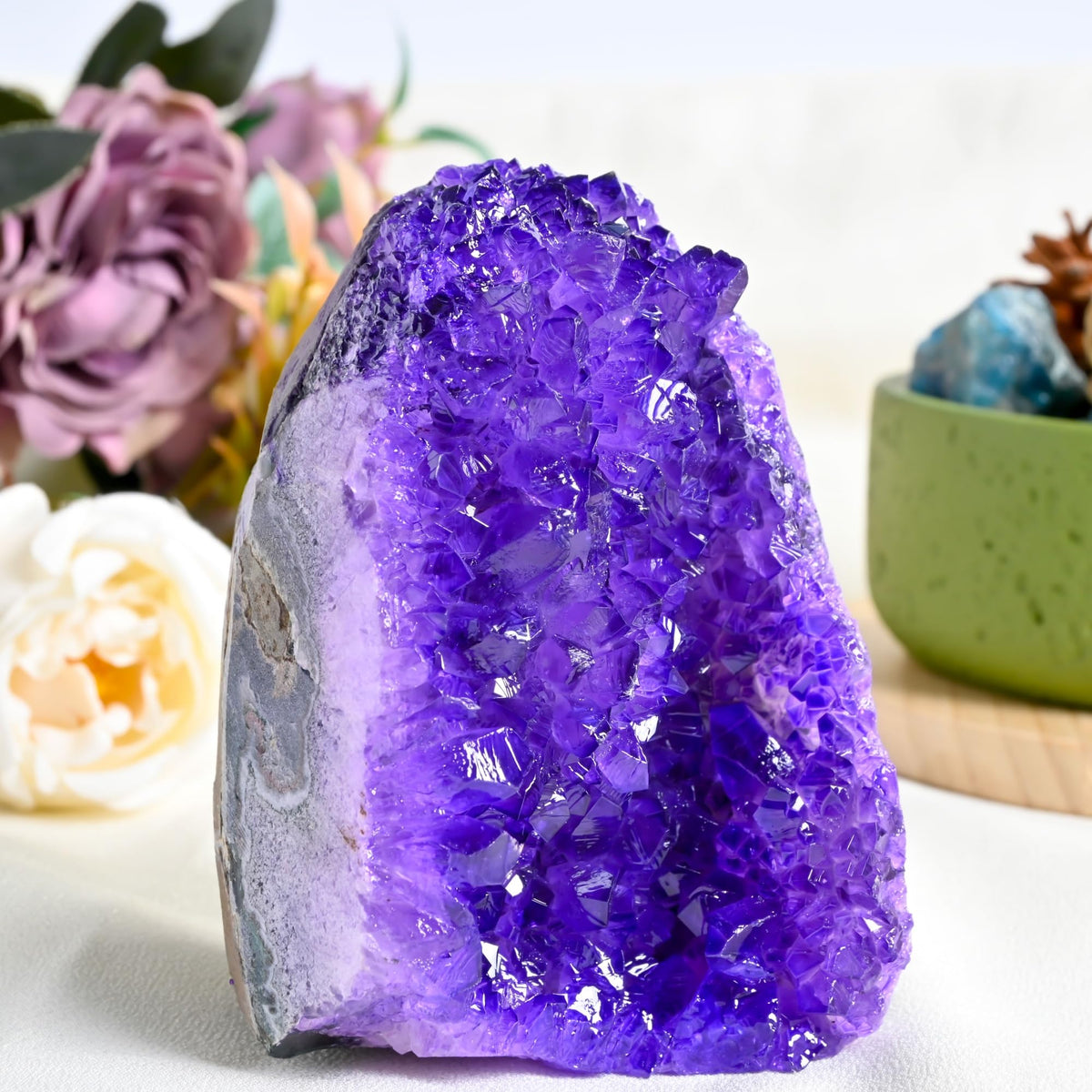 CrystalHola 200-700g Selected Raw Geode Quartz Cluster Home Feng Shui Ornaments Energy Stone Healing Tools Meditation Feng Shui Decoration,Stone Display Piece, Mineral Specimen (Purple, 200-300g)