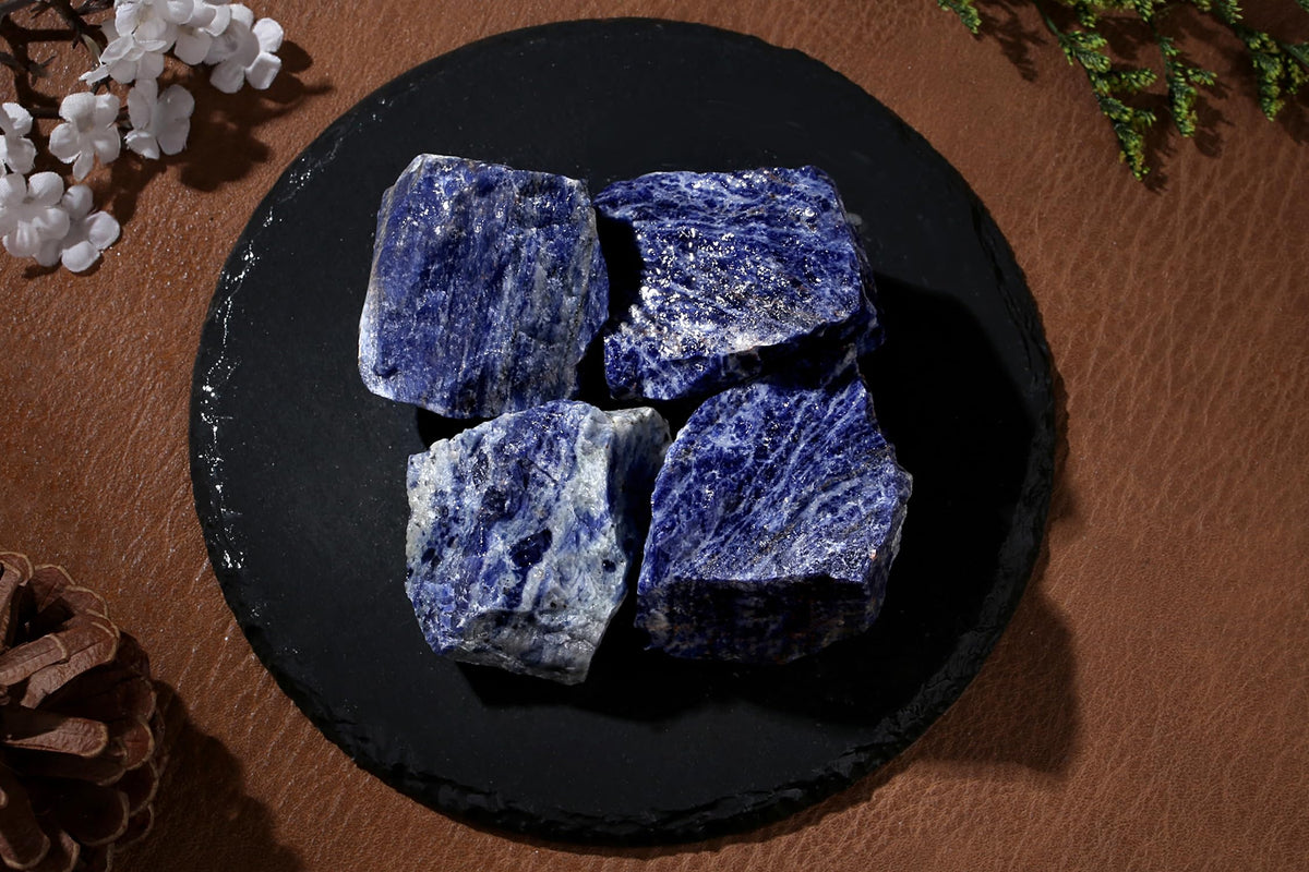QINJIEJIE Sodalite 2PCS Raw Crystals 1.8-2.2'' Natural Crystals Healing Stones Bulk Large Stones for Tumbling Cabbing Fountain Rocks Polishing Handmade DIY Decor Gifts