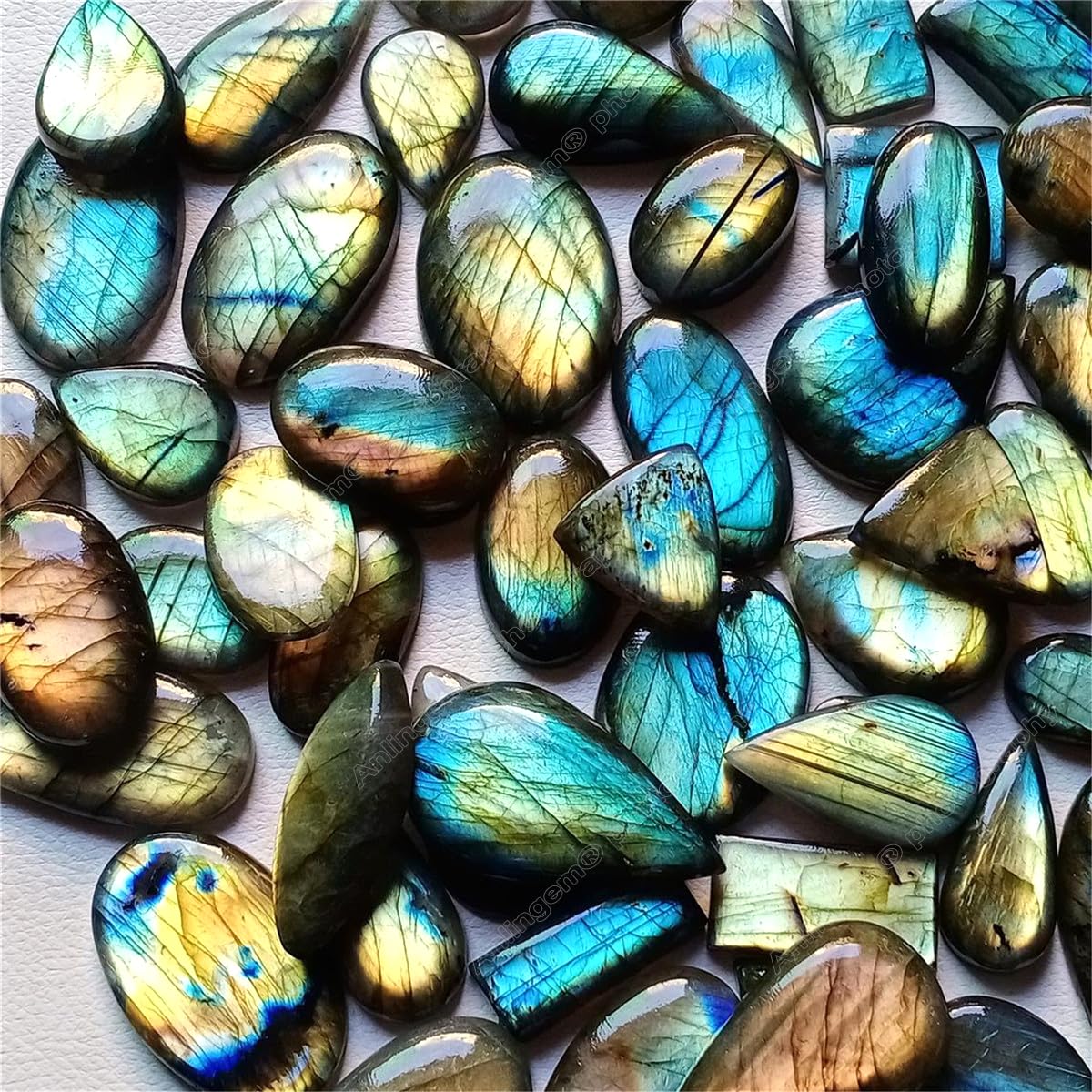 Anlingem 10Pcs Natural Labradorite Crystal Pendant Polished Stone Healing Palm Irregular Stones Rainbow Healing Meditation Birthday Gifts AL-10PCKIT